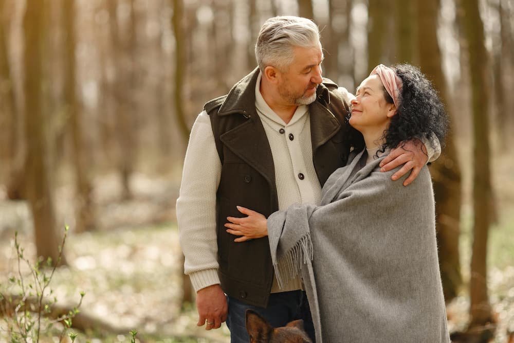 If you are longing to feel connected, vulnerable and close in your relationship again, Couples Therapy can help. You may be living in Colorado and missing connection connection with your partner. Reach out for a free consultation to start Couples therapy in Denver